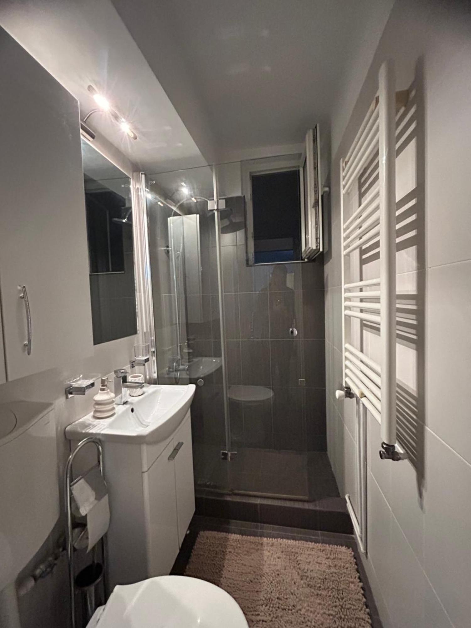 Bucharest Nord Station Apartment Luaran gambar
